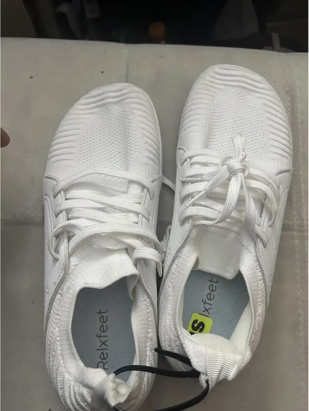 Brand new White Relxfeet sneakers with ribbed texture size 10.5